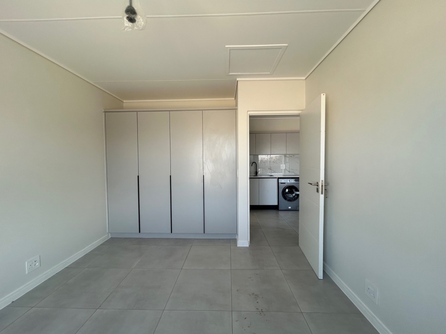 To Let 1 Bedroom Property for Rent in Sandown Western Cape
